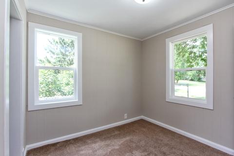 723 Southside Ave, Mchenry, IL 60051 photo 3