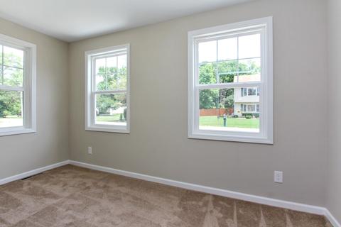 723 Southside Ave, Mchenry, IL 60051 photo 8