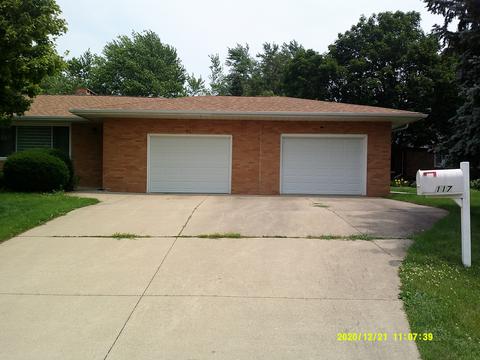 117 Boulder Dr, Gridley, IL 61744 photo 2