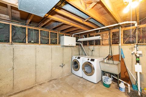 9244 Dee Rd, Des Plaines, IL 60016 photo 12