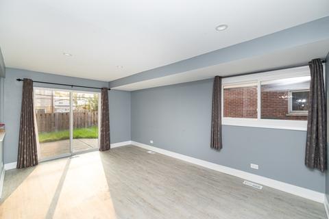 9244 Dee Rd, Des Plaines, IL 60016 photo 17