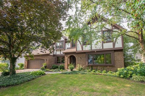1195 E Gartner Rd, Naperville, IL 60540 photo 1