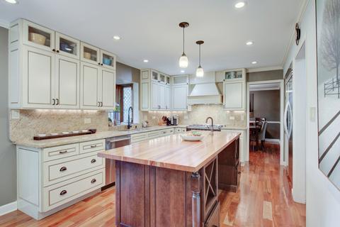 1195 E Gartner Rd, Naperville, IL 60540 photo 14