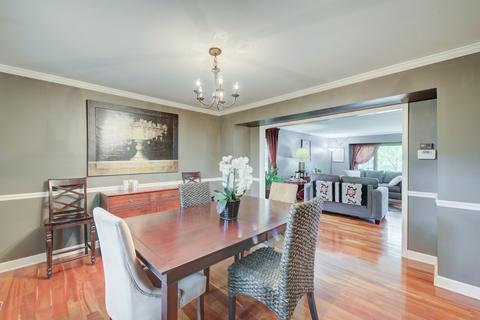 1195 E Gartner Rd, Naperville, IL 60540 photo 9