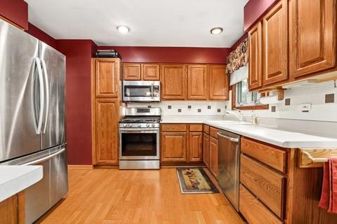 1117 Valley Stream Dr, Wheeling, IL 60090 photo 8