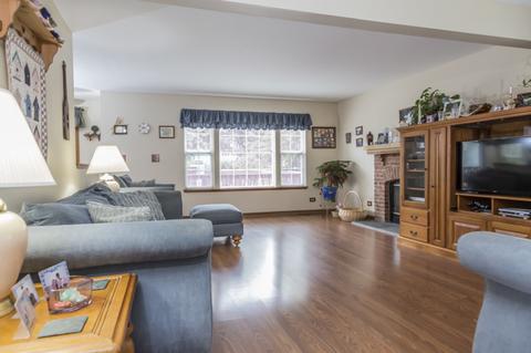 1338 Geneva Ln, Bartlett, IL 60103 photo 7