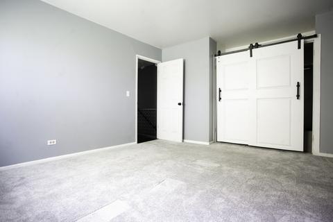 2404 Algonquin Rd #9, Rolling Meadows, IL 60008 photo 8