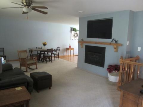 401 E Center St, Sheldon, IL 60966 photo 10