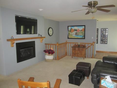 401 E Center St, Sheldon, IL 60966 photo 8