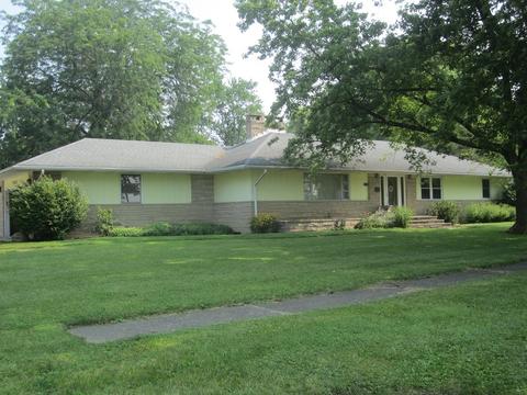 401 E Center St, Sheldon, IL 60966 photo 1