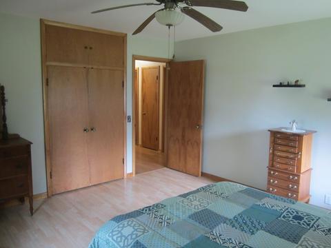 401 E Center St, Sheldon, IL 60966 photo 14