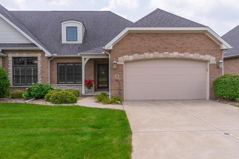 9 Bent Ct, Bloomington, IL 61704 photo 1