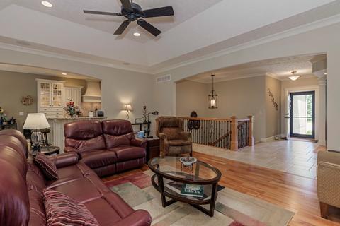 9 Bent Ct, Bloomington, IL 61704 photo 5