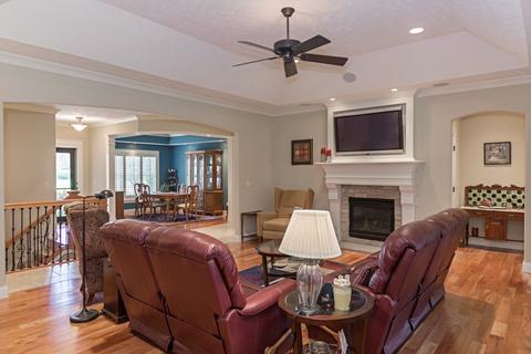 9 Bent Ct, Bloomington, IL 61704 photo 6
