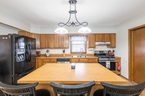 7437 W 58th Pl, Summit, IL 60501 photo 9