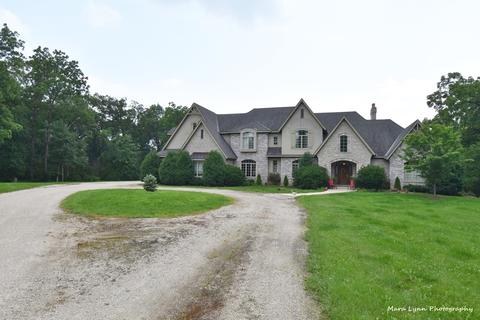 33 W949 Army Trail Rd, Wayne, IL 60184 photo 2