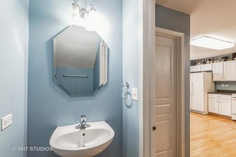 2473 Emily Ln, Elgin, IL 60124 photo 11