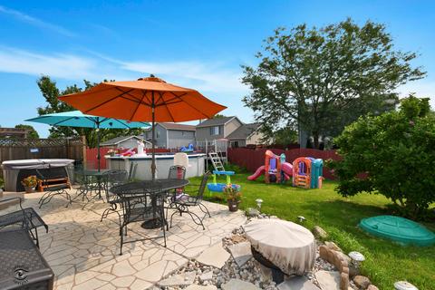 1506 Meyer Ct, Plainfield, IL 60586 photo 2