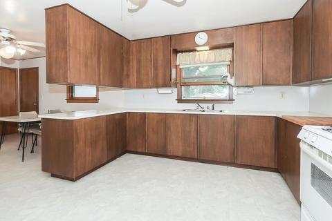 445 Ridge St, Algonquin, IL 60102 photo 8
