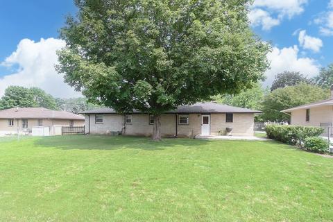 445 Ridge St, Algonquin, IL 60102 photo 2
