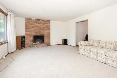 445 Ridge St, Algonquin, IL 60102 photo 4