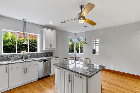 595 E Parkway Rd, Riverside, IL 60546 photo 8