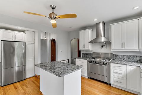 595 E Parkway Rd, Riverside, IL 60546 photo 9