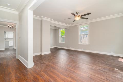 606 E Washington St, Morris, IL 60450 photo 2