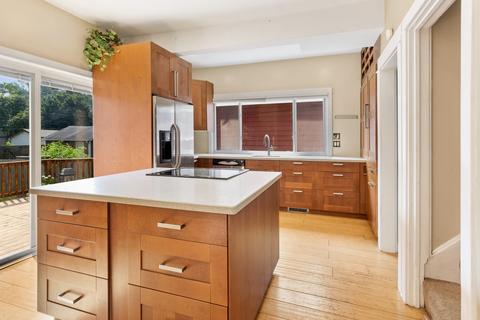 466 S Main Ave, Kankakee, IL 60901 photo 4