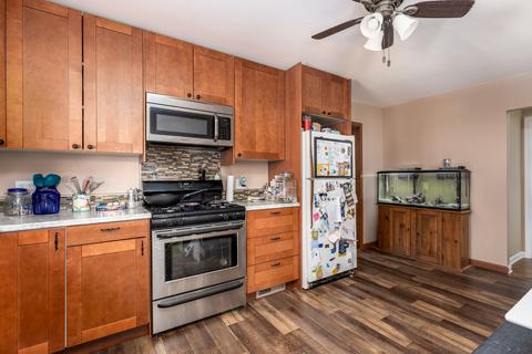 168 E Lincoln St, Seneca, IL 61360 photo 5