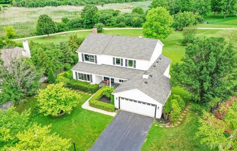 608 Chatham Cir, Algonquin, IL 60102 photo 2