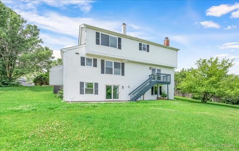 608 Chatham Cir, Algonquin, IL 60102 photo 3