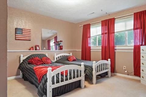 1300 Heritage Rd E, Normal, IL 61761 photo 20
