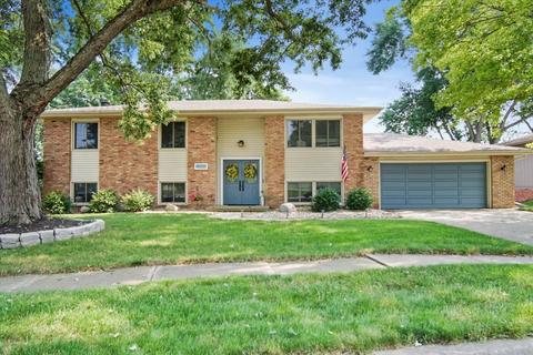 1300 Heritage Rd E, Normal, IL 61761 photo 1