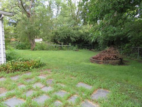 2002 Hemlock Dr, Champaign, IL 61821 photo 21