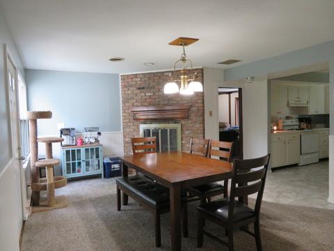 2002 Hemlock Dr, Champaign, IL 61821 photo 5