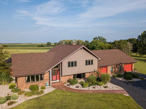 8422 Old Ridge Rd, Plainfield, IL 60544 photo 2