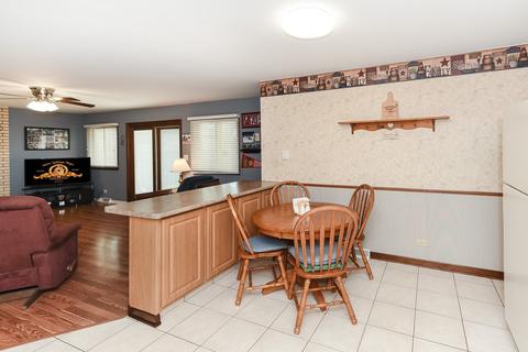3305 Plum Grove Dr, Rolling Meadows, IL 60008 photo 9