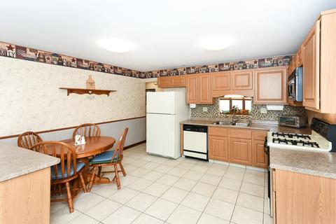 3305 Plum Grove Dr, Rolling Meadows, IL 60008 photo 7