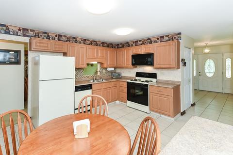 3305 Plum Grove Dr, Rolling Meadows, IL 60008 photo 8