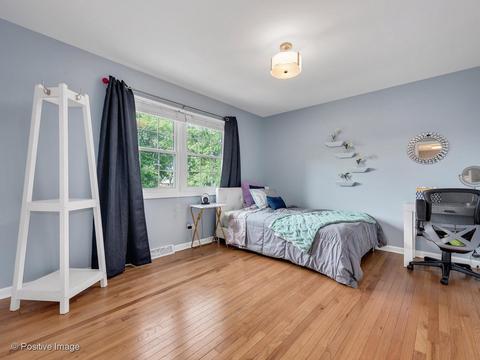 1318 E Hawthorne Blvd, Wheaton, IL 60187 photo 21