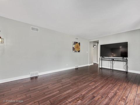 1318 E Hawthorne Blvd, Wheaton, IL 60187 photo 16