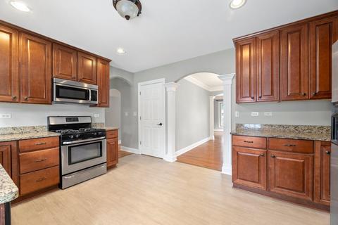 406 Byron Ct, Wheaton, IL 60187 photo 5