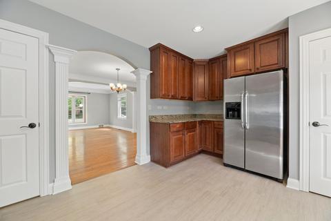 406 Byron Ct, Wheaton, IL 60187 photo 6