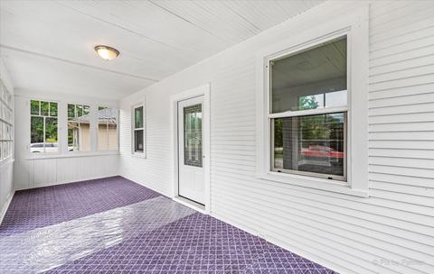 471 Clark St, Elgin, IL 60123 photo 4