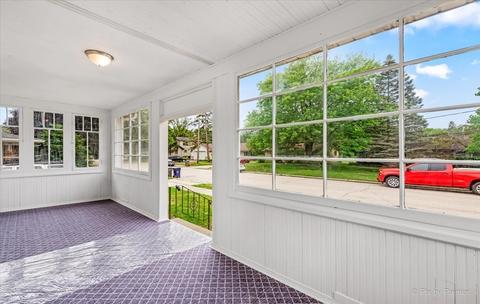 471 Clark St, Elgin, IL 60123 photo 5