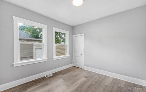 471 Clark St, Elgin, IL 60123 photo 14