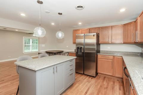 520 E Oakton St, Des Plaines, IL 60018 photo 7