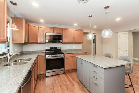 520 E Oakton St, Des Plaines, IL 60018 photo 6