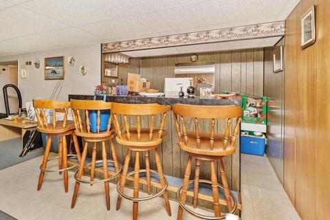 360 Pleasant St, Hoffman Estates, IL 60169 photo 13